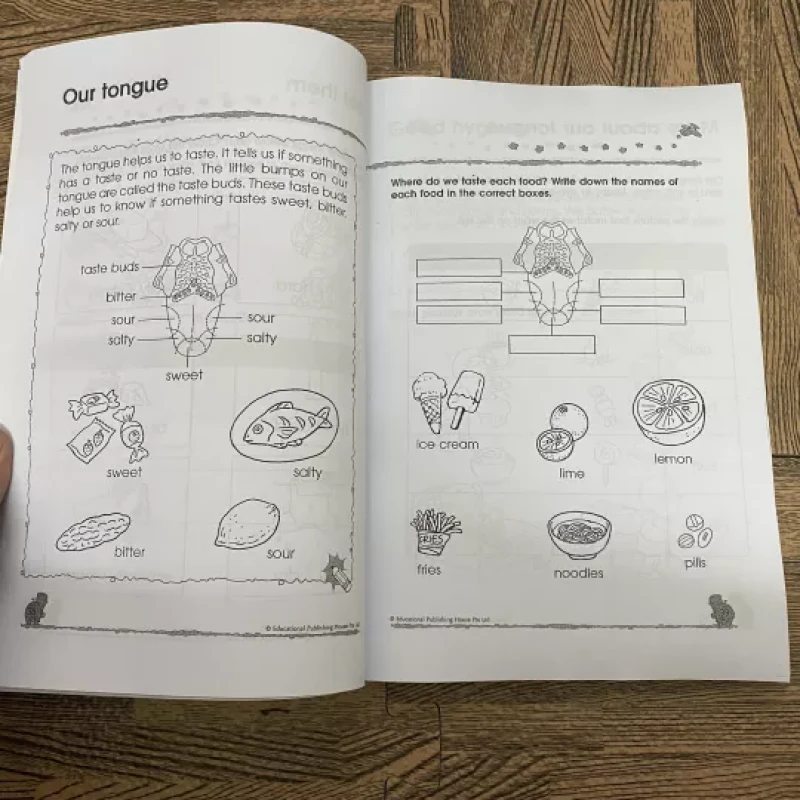 3 cuốn 300 Kindergarten - English - Maths - Science