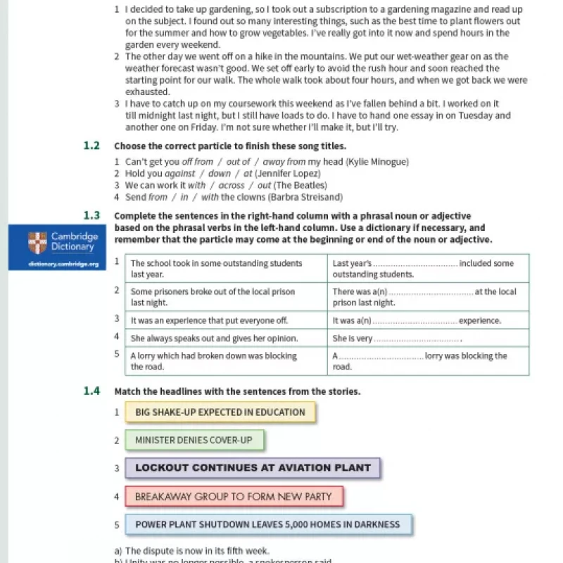2 quyển English Phrasal Verbs in Use Advanced, Intermediate Book With Answers (Sách màu + đen trắng)